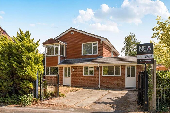 House For Sale In Woodford Close, Caversham, Reading, RG4
