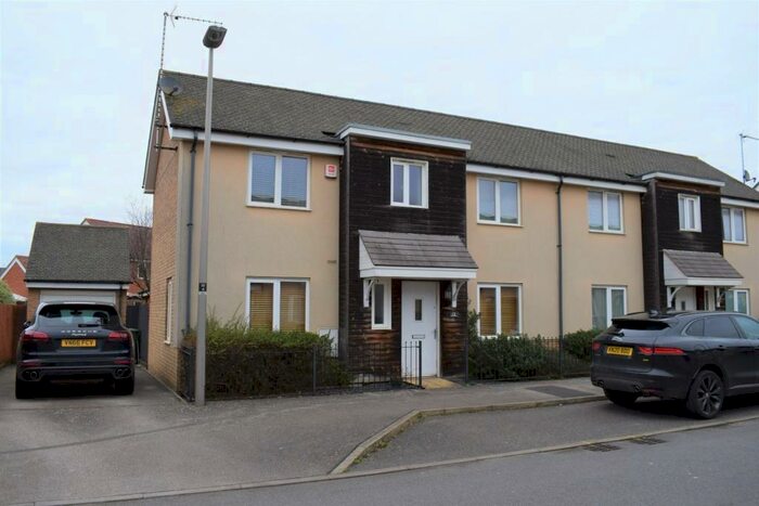 3 Bedroom Semi-Detached House To Rent In Wenford, Broughton, Milton Keynes, MK10