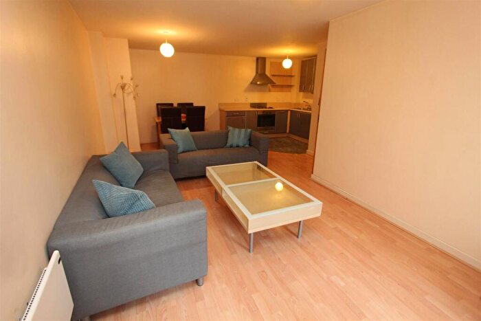 2 Bedroom Flat To Rent In Aspect, Elmwood Lane, LS2
