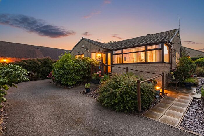 2 Bedroom Bungalow For Sale In Barnfield Close, Holmewood, S42