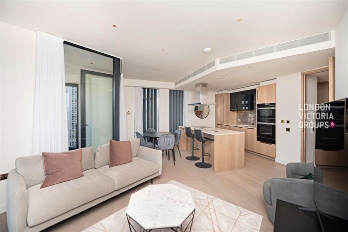 2 Bedroom Flat To Rent In River Park Tower, Nine Elms Lane, London, SW8
