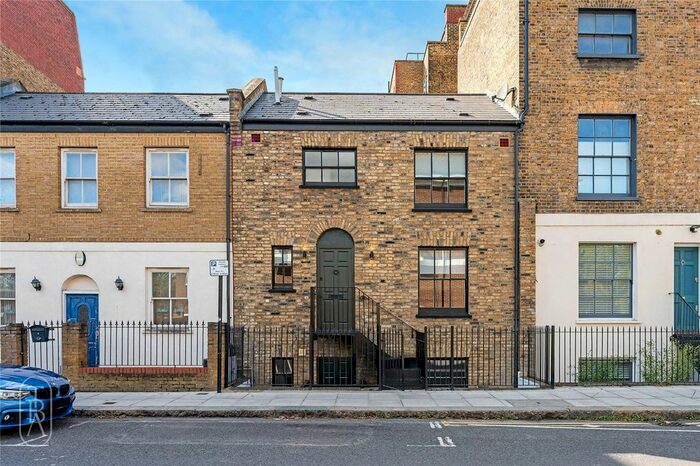 4 Bedroom Terraced House To Rent In Globe Road, London, E2