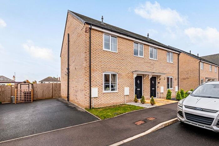 3 Bedroom Semi Detached House For Sale In Pheasant Street, Holbeach, PE12