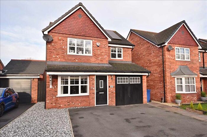 4 Bedroom Detached House For Sale In Alexander Close, Duxbury Manor, Chorley, PR7