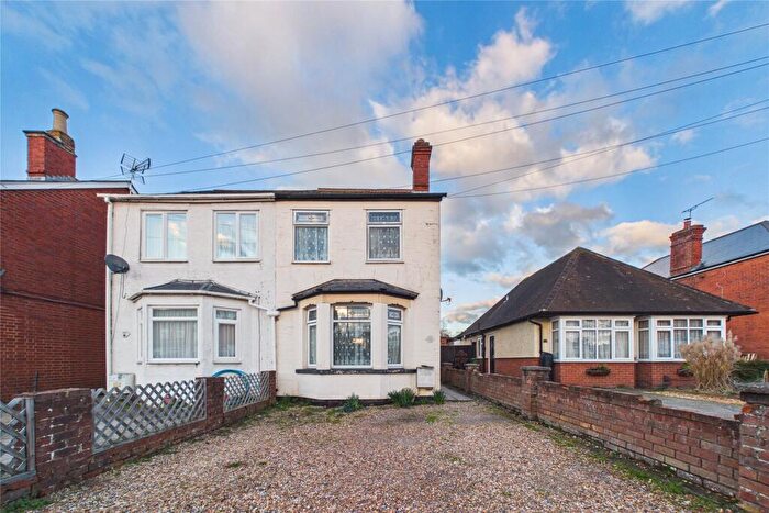 3 Bedroom Semi Detached House For Sale In Whitley Wood Lane, Reading, Berkshire, RG2