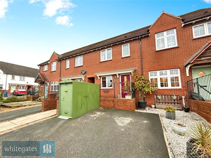 3 Bedroom Terraced House For Sale In Middleton Grove, Dodworth, S75