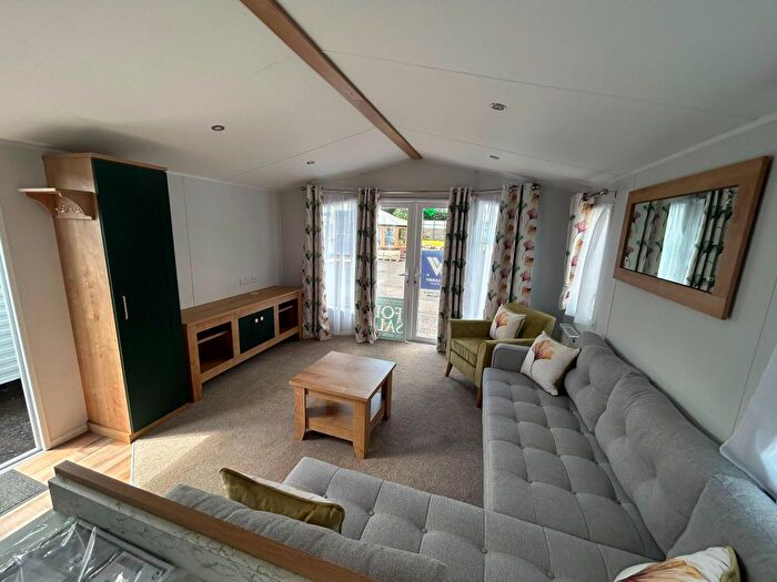2 Bedroom Park Home For Sale In Townfoot, Ecclefechan, Lockerbie Dumfries Amp; Galloway, DG11