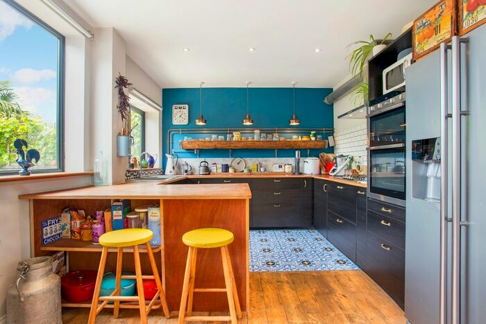 4 Bedroom Semi-Detached House To Rent In Longstone Avenue, London, NW10