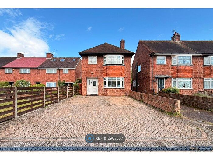 3 Bedroom Detached House To Rent In Sunbury Road, Feltham, TW13
