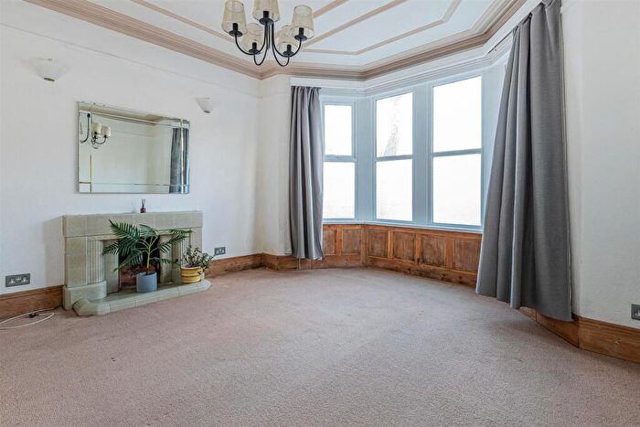 1 Bedroom Flat For Sale In Marlborough Road, Penylan, Cardiff, CF23
