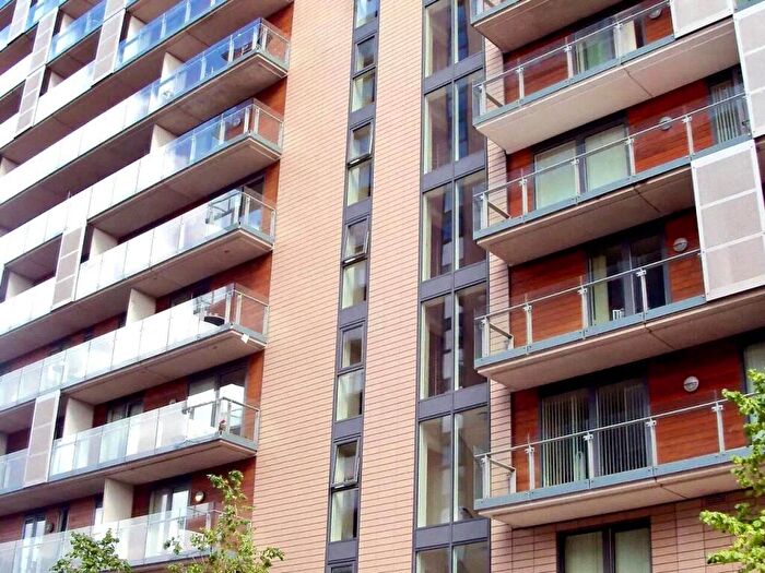 2 Bedroom Apartment To Rent In Block, Blackfriar's Road, Salford Parking Space, M3