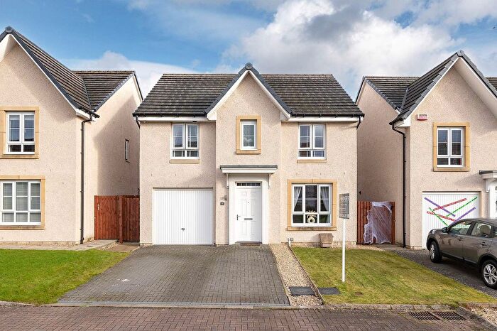 4 Bedroom Detached House For Sale In Appleton Place, Appleton Parkway, Livingston, EH54