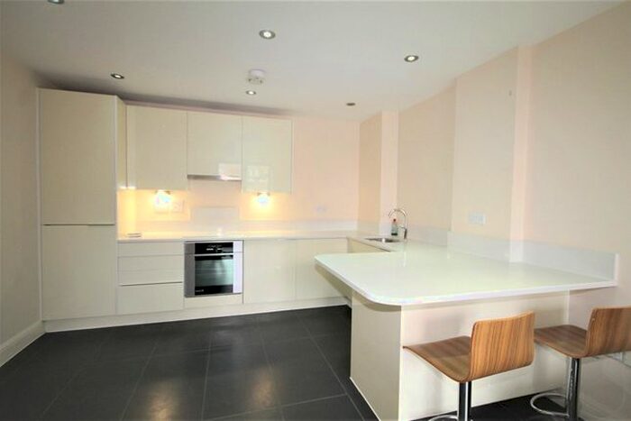 1 Bedroom Flat To Rent In Magdalen Road, Earlsfield, London, SW18