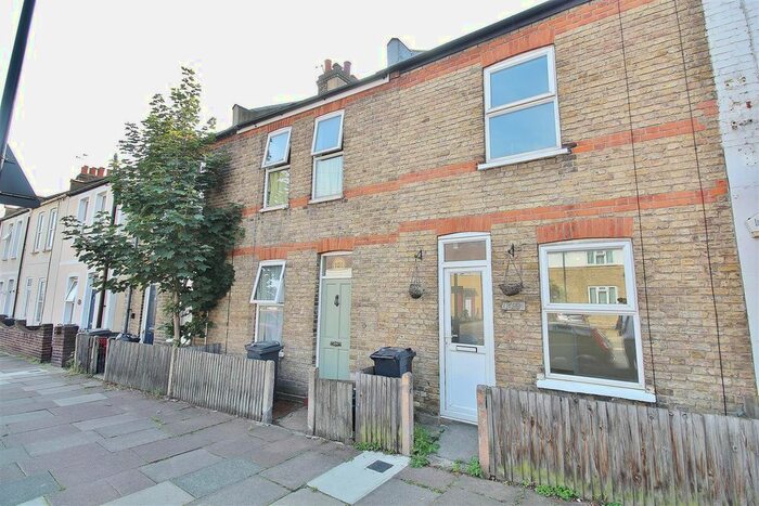 2 Bedroom Terraced House To Rent In Worton Road, Isleworth, TW7