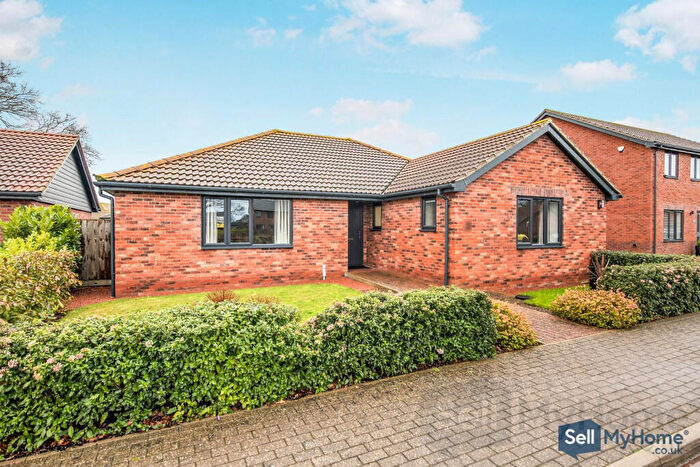 3 Bedroom Detached Bungalow For Sale In Dunningham Drive, Raydon, Ipswich, IP7
