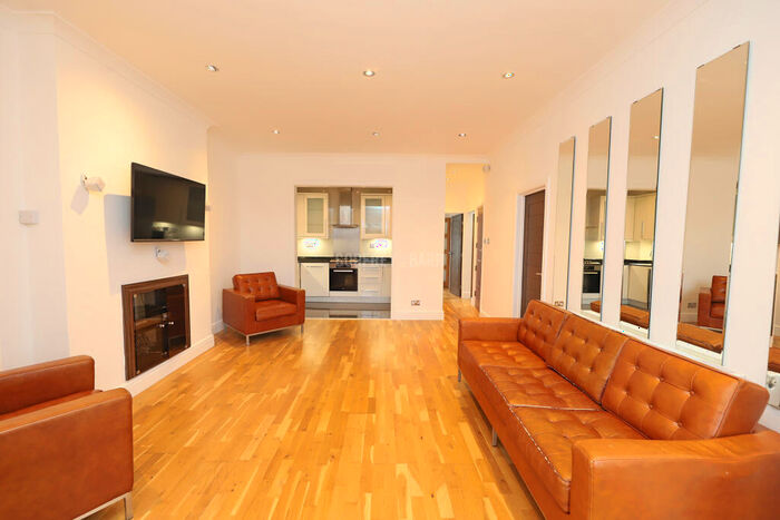 2 Bedroom Apartment To Rent In Regents Park Road, Finchley, N3