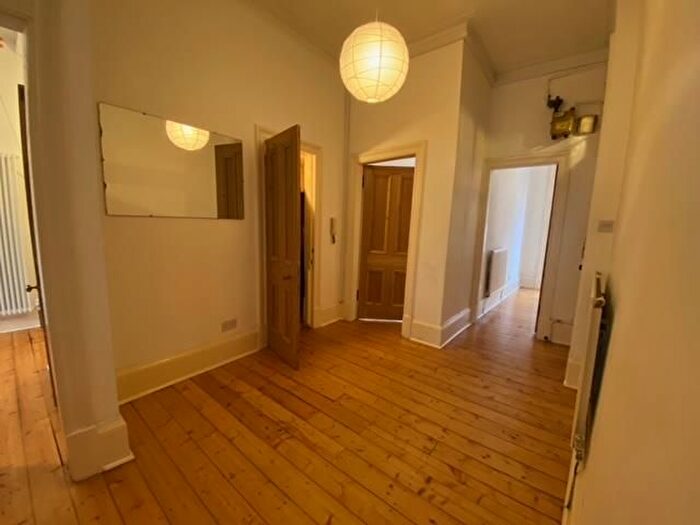 2 Bedroom Flat To Rent In Cranworth Street, Glasgow, G12