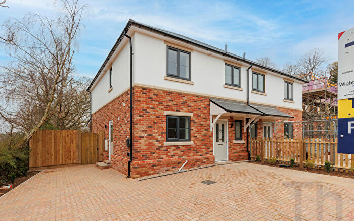 3 Bedroom Semi-Detached House To Rent In Newport, Isle Of Wight, PO30