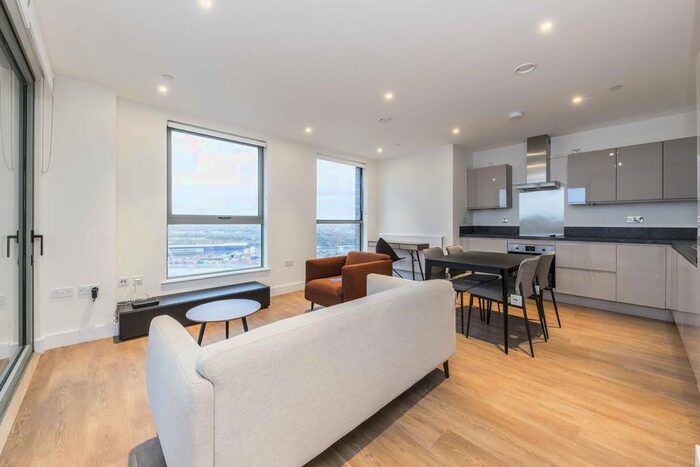 2 Bedroom Flat To Rent In Union Way, London NW10