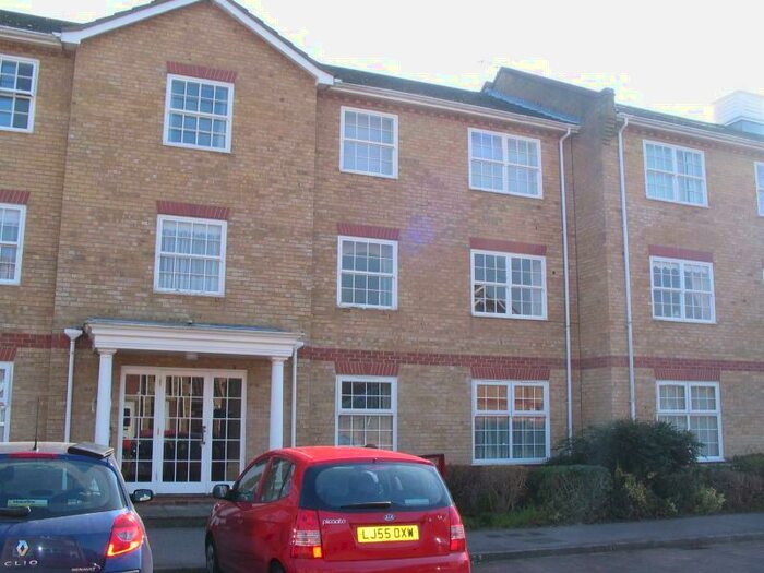 1 Bedroom Flat To Rent In Maxwell Place, Deal, Kent, CT14