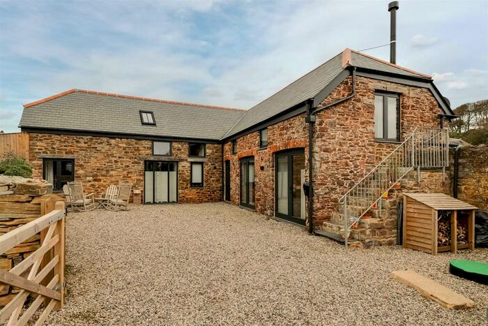 3 Bedroom Detached House For Sale In Rame Peninsula, PL10