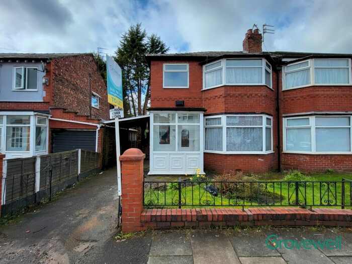 3 Bedroom Semi-Detached House To Rent In East Meade, Prestwich, Manchester, M25