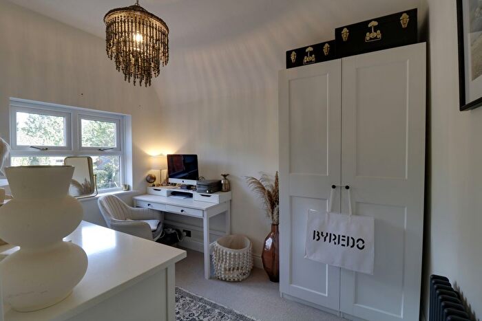 2 Bedroom Cottage For Sale In Bells End Road, Walton-On-Trent, Swadlincote, Derbyshire, DE12