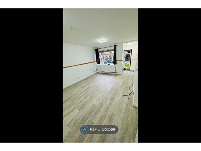 2 Bedroom Maisonette To Rent In Gravelly Lane, Birmingham, B23