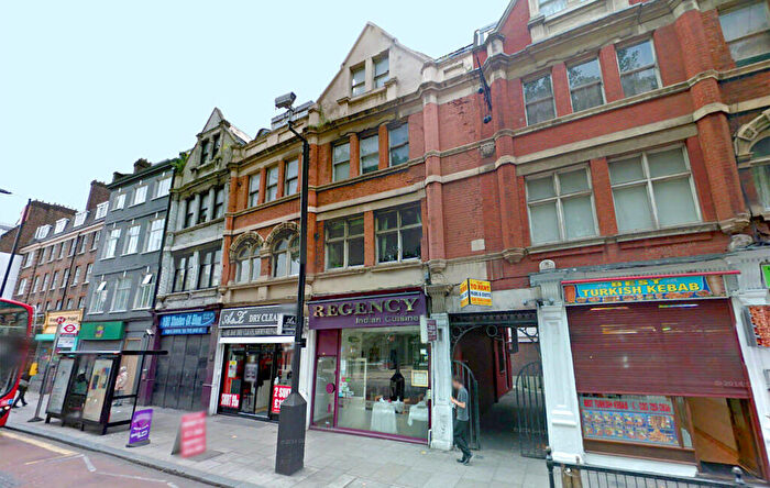 Studio To Rent In A Old Street (), EC1V
