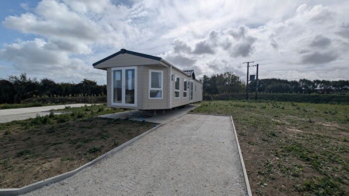 2 Bedroom Bungalow For Sale In Dreams Of Cornwall, Connor Downs, TR27