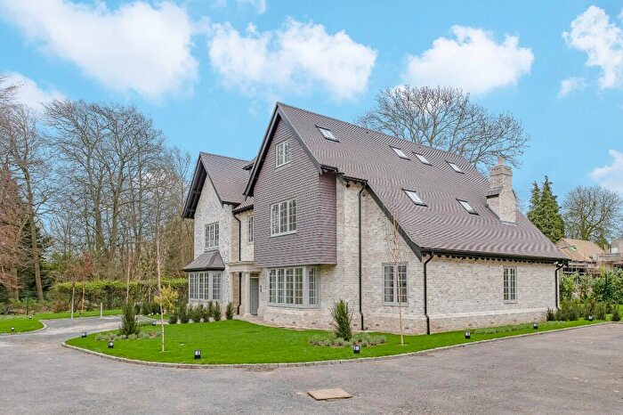 3 Bedroom Apartment To Rent In Foxley Lane, Purley, Croydon(London Borough), CR8