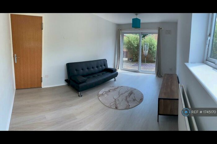 1 Bedroom Flat To Rent In Fallow Hill, Leamington Spa, CV31