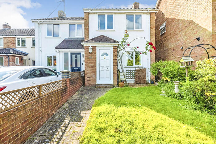 3 Bedroom Semi-Detached House For Sale In Lombard Street, Lidlington, Bedford, MK43