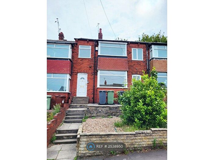 3 Bedroom Terraced House To Rent In Benson Gardens, Leeds, LS12