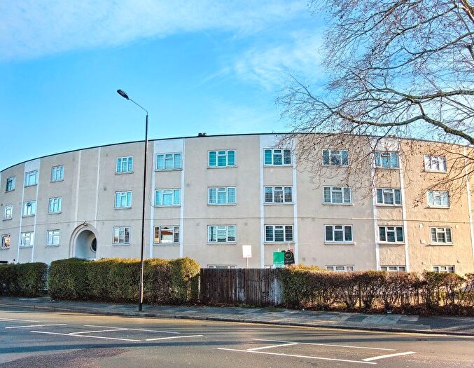 2 Bedroom Flat For Sale In Flat Charlton Court, High Street South, East Ham, E6