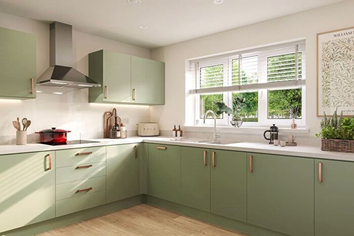 3 Bedroom Property For Sale In Kennett Garden Village, Kennett, CB8