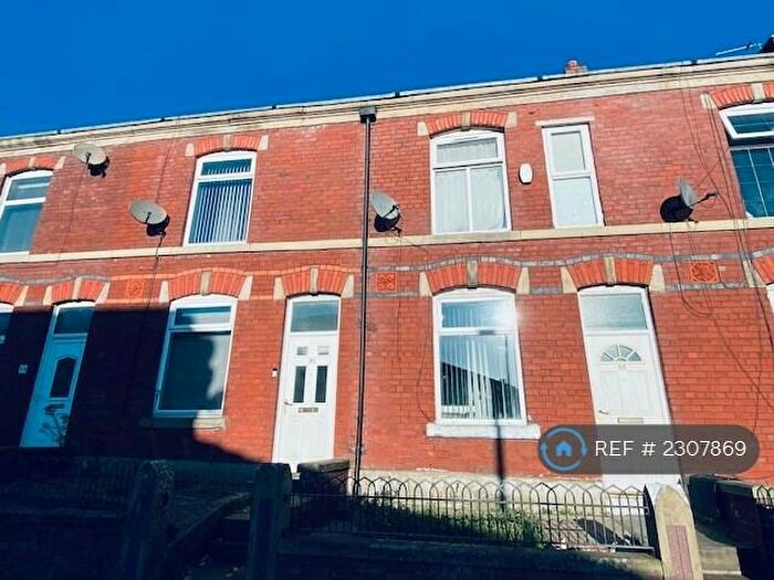 2 Bedroom Terraced House To Rent In Hurst Street, Bury, BL9
