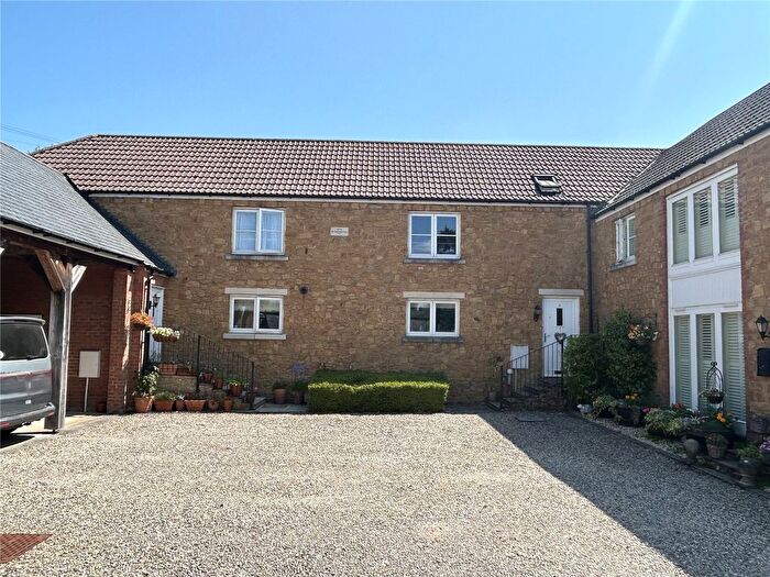 4 Bedroom Semi-Detached House For Sale In Alvington Fields, Brympton, Yeovil, Somerset, BA22