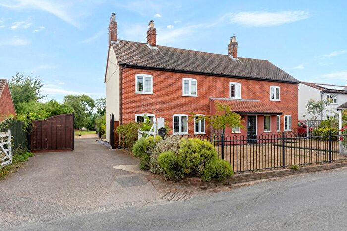 6 Bedroom Detached House For Sale In Beautifully Renovated Period Home In Erpingham With Over An Acre (Stms), Pond, Two Bedroom Annexe & Outbuildings, NR11
