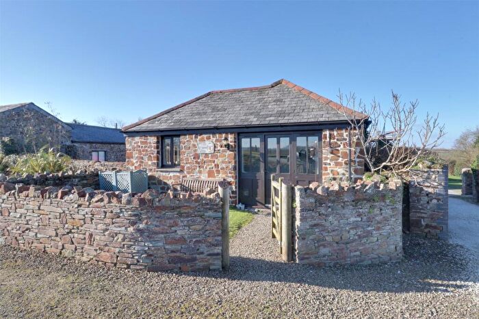 2 Bedroom Bungalow For Sale In Medlands Mowhay, Woolstone Manor Farm, Bude, EX23