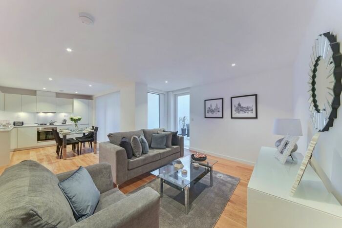 3 Bedroom Semi-Detached House To Rent In Hand Axe Yard, St Pancras Place, Kings Cross, WC1X