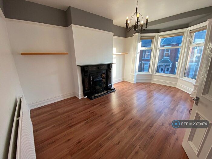 3 Bedroom Flat To Rent In Saint Vincent Street, South Shields, NE33