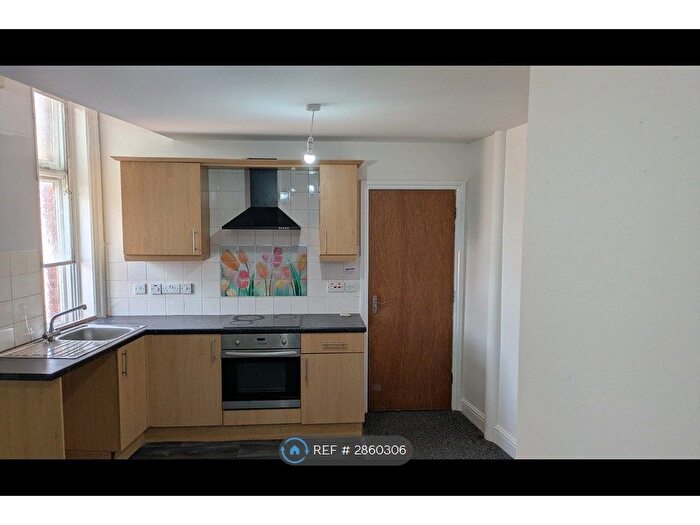 1 Bedroom Flat To Rent In Troccadero Block, Wolverhampton, WV1