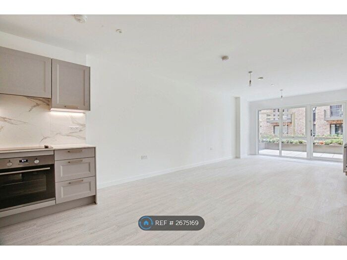 1 Bedroom Flat To Rent In Calotype Lane, Harrow, HA1