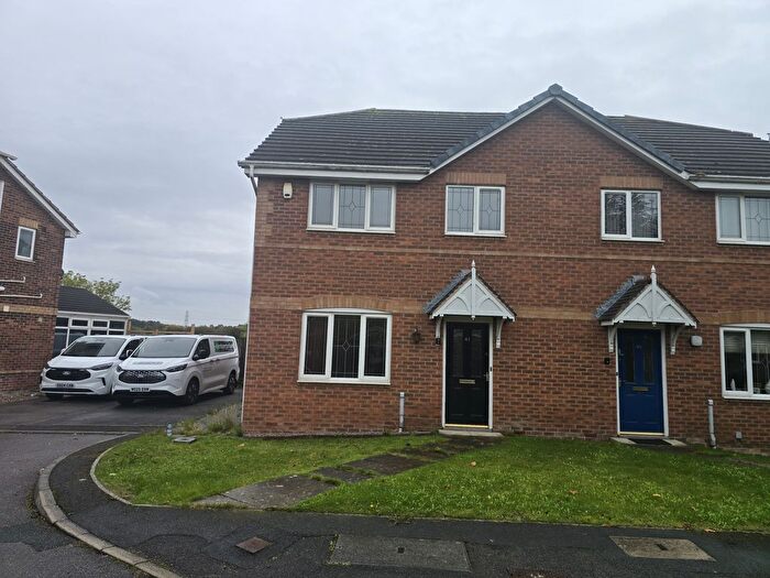 3 Bedroom Property For Sale In Briary Close, Wakefield, West Yorkshire, WF1