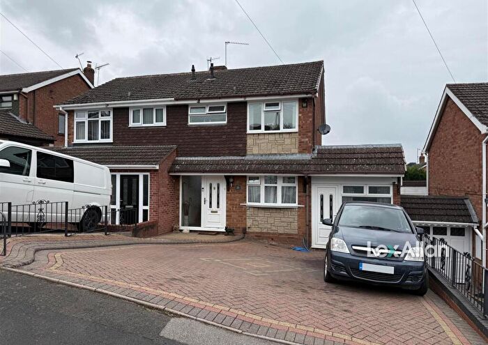 4 Bedroom Semi-Detached House For Sale In Hamilton Close, Stourbridge, DY8