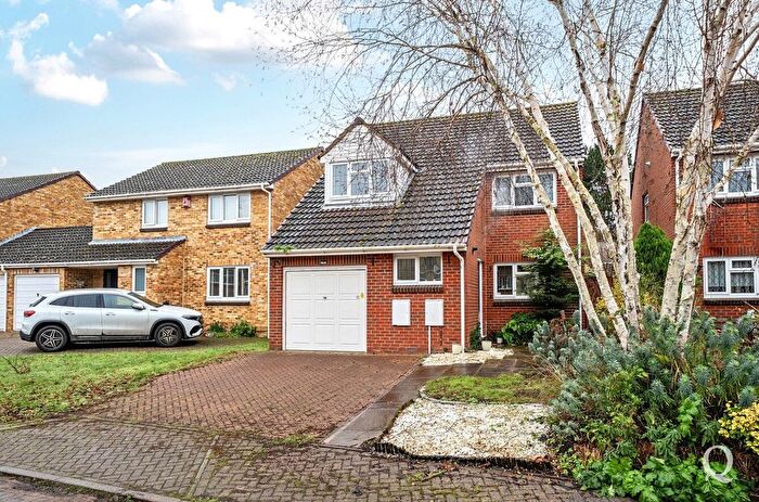 4 Bedroom Detached House For Sale In Fallowfield, Sittingbourne, Kent, ME10