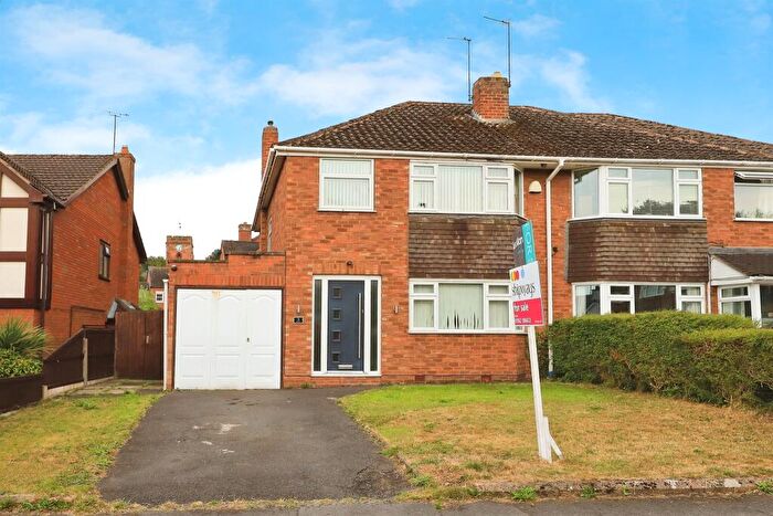 3 Bedroom Semi-Detached House For Sale In Priory Road, Stourbridge, DY8
