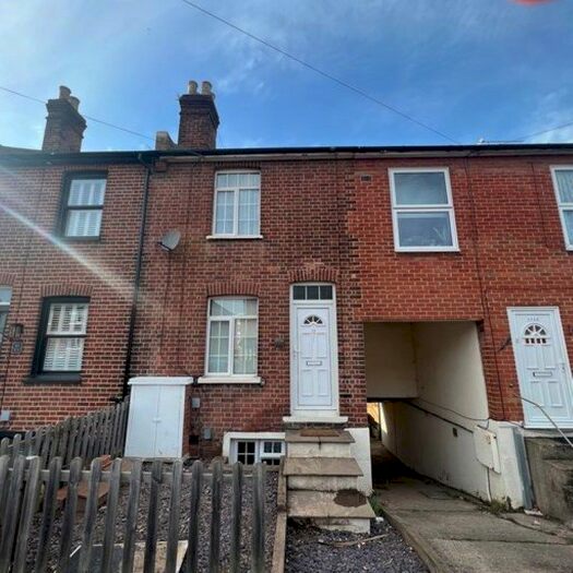 2 Bedroom Maisonette To Rent In Upper Bridge Road, Chelmsford, CM2
