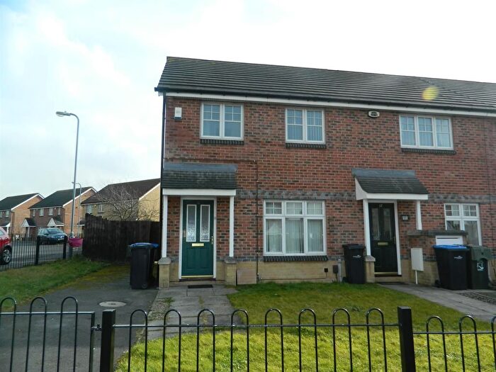 3 Bedroom End Of Terrace House To Rent In Urswick Close, Middlesbrough, TS4
